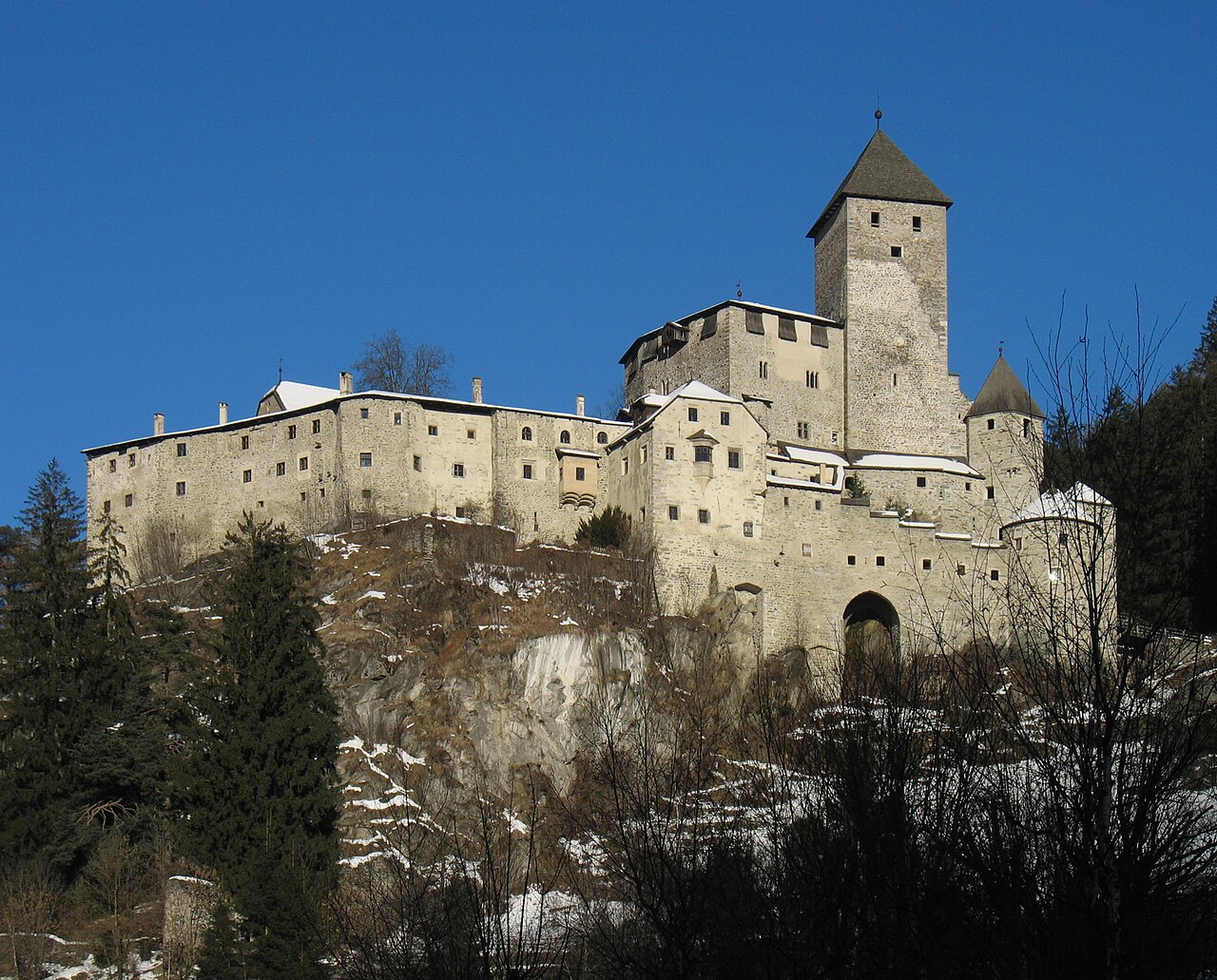 Taufers Castle
