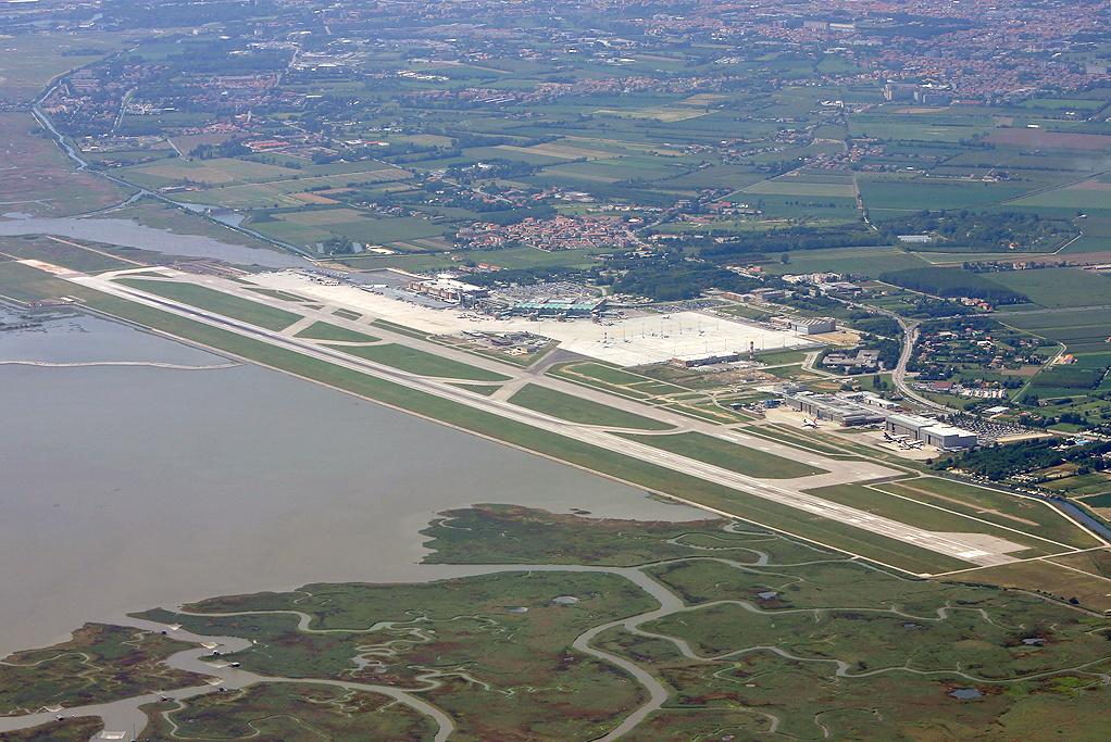 Venice airport buffer